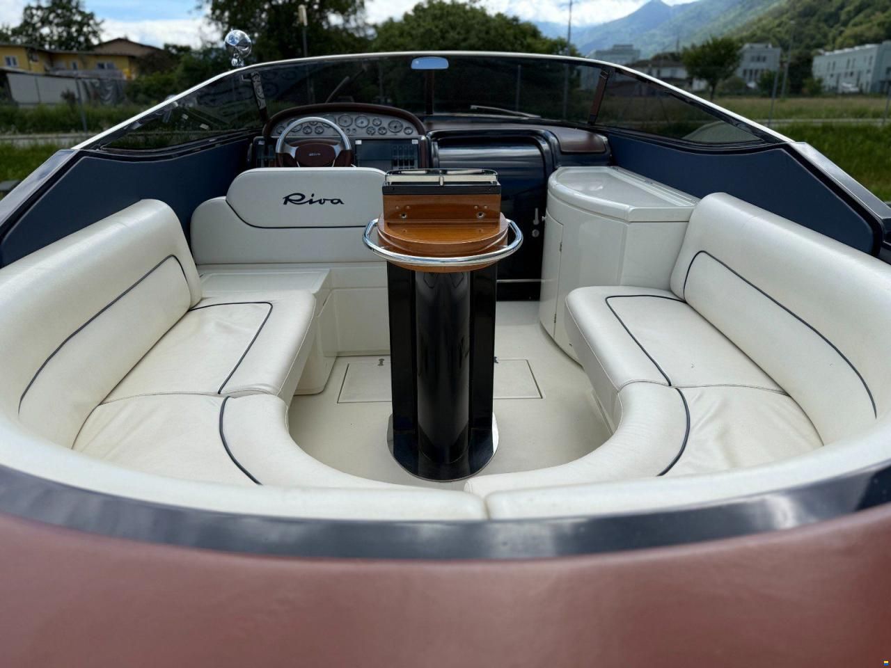 Riva AQUA 33