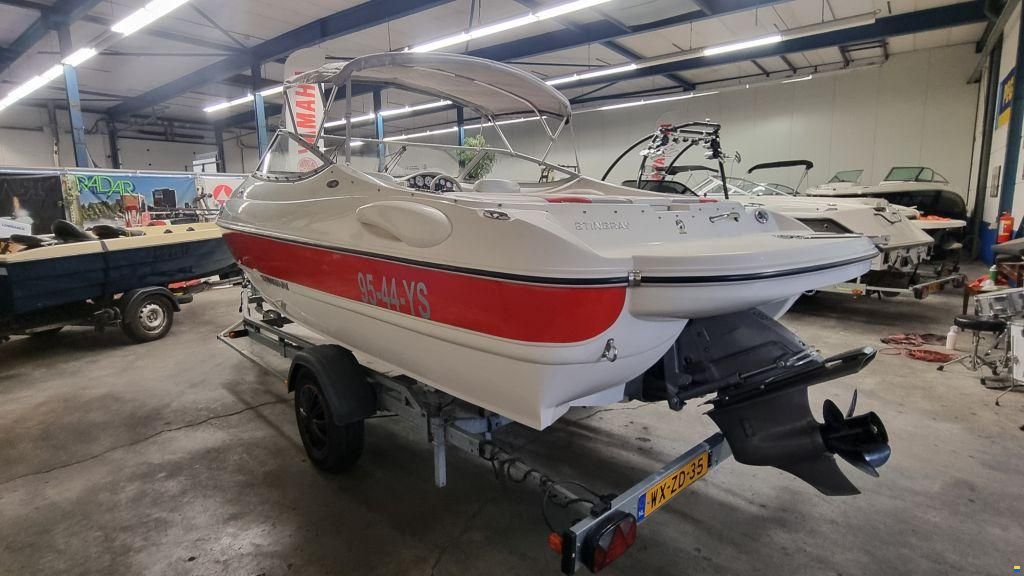 Stingray 205 CX 5.0 MPI met trailer en slechts 14
