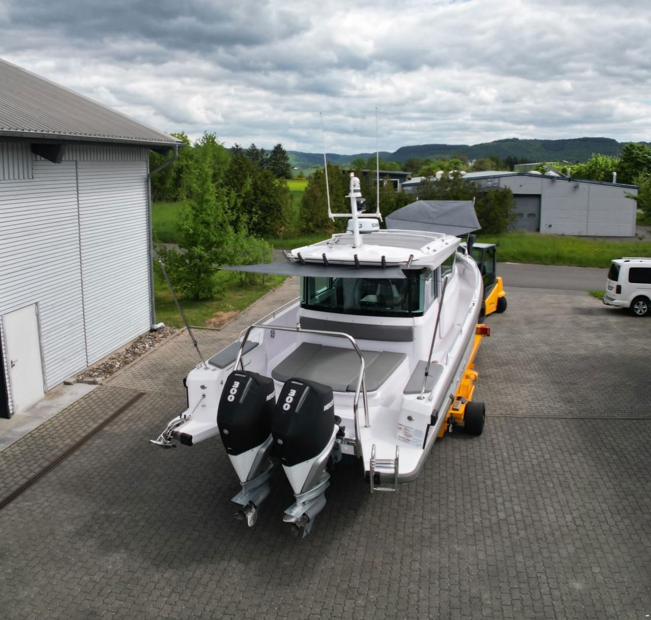 Axopar 37 Cross Cabin