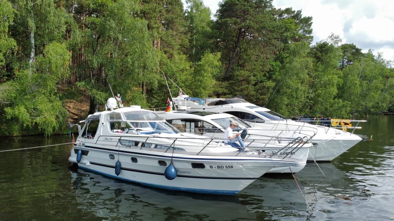 Polar Ibiza 390