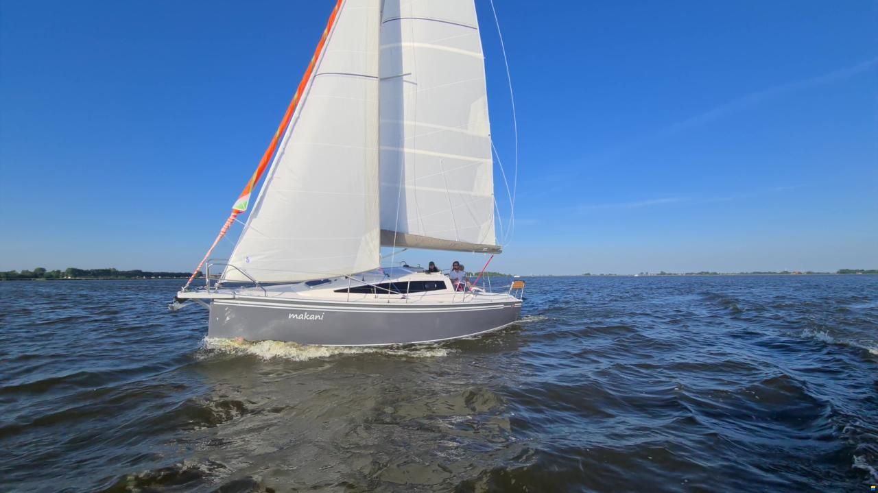 Maxus 26: different keel possibilities