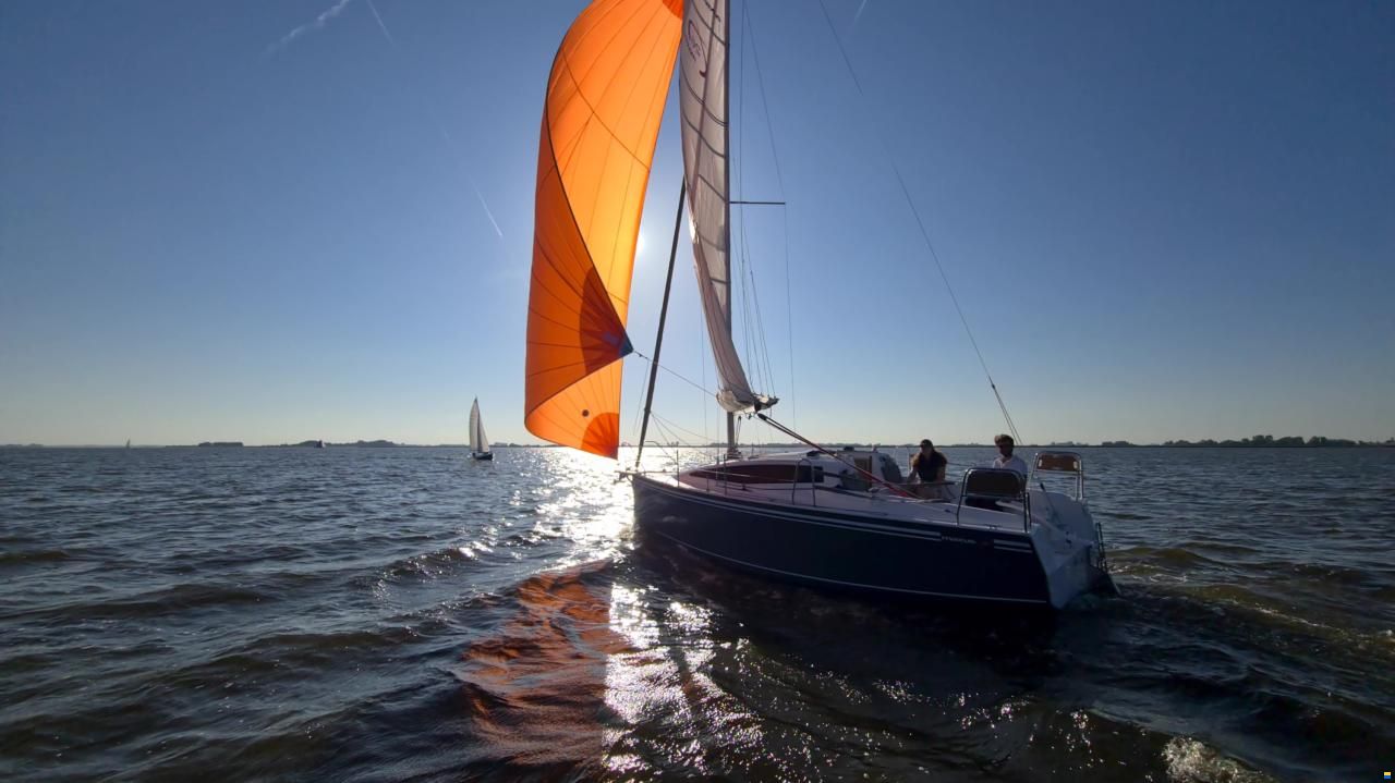 Maxus 26: different keel possibilities