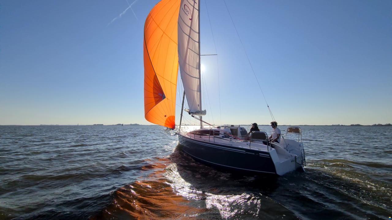 Maxus 26: different keel possibilities
