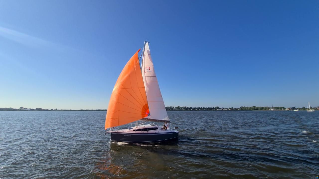 Maxus 26: different keel possibilities