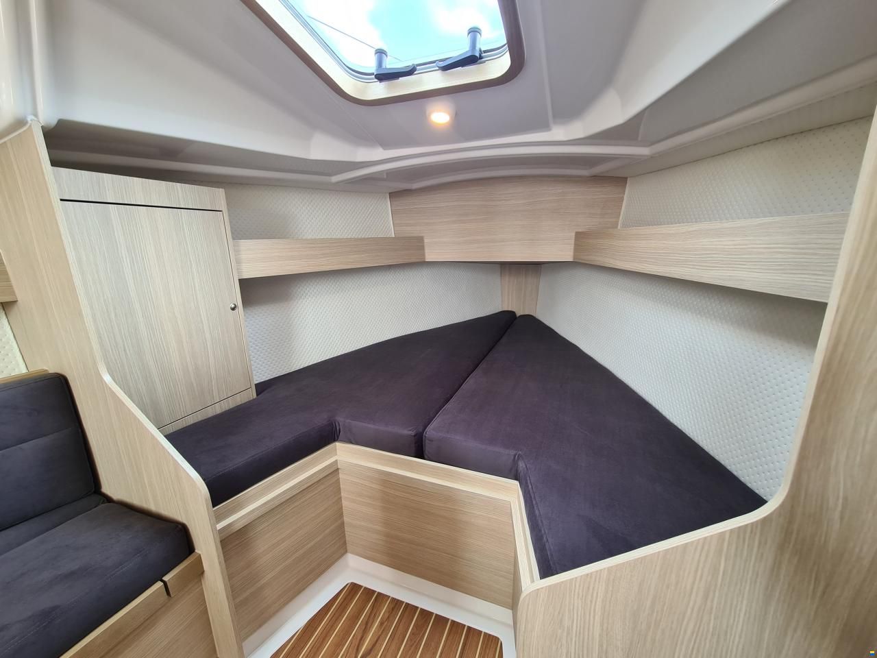 Maxus 26: different keel possibilities