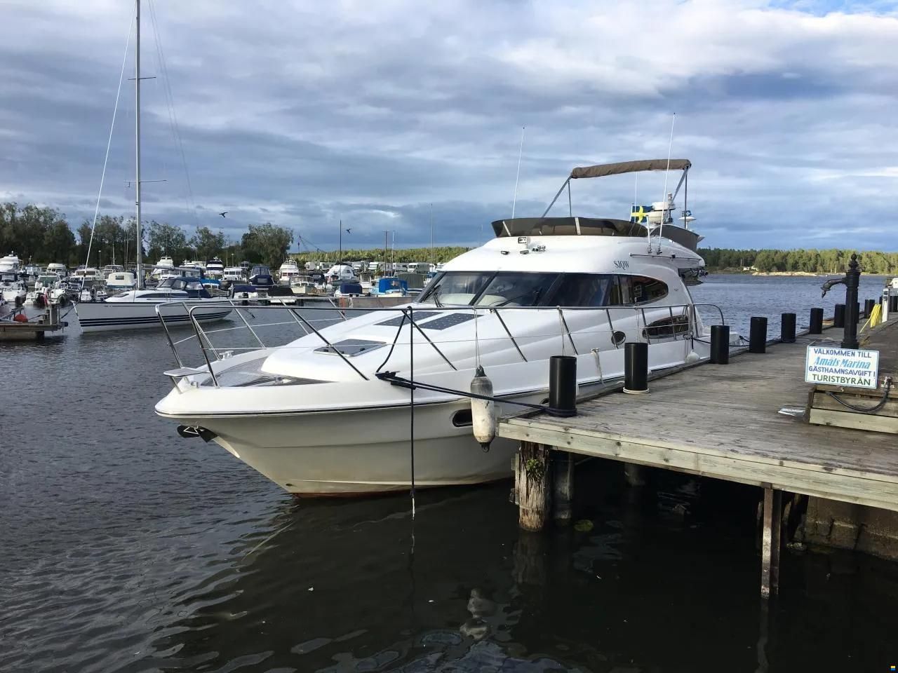 Sealine T47