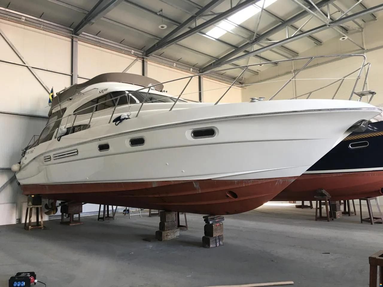 Sealine T47