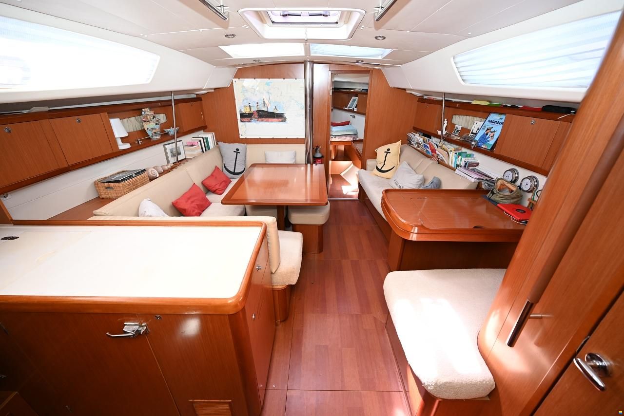 Beneteau Oceanis 46