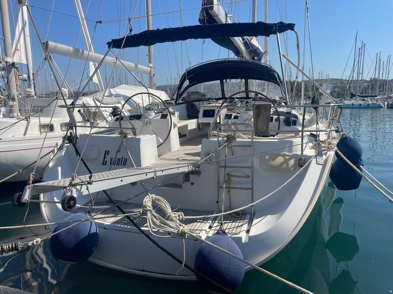 Beneteau Oceanis Clipper 523