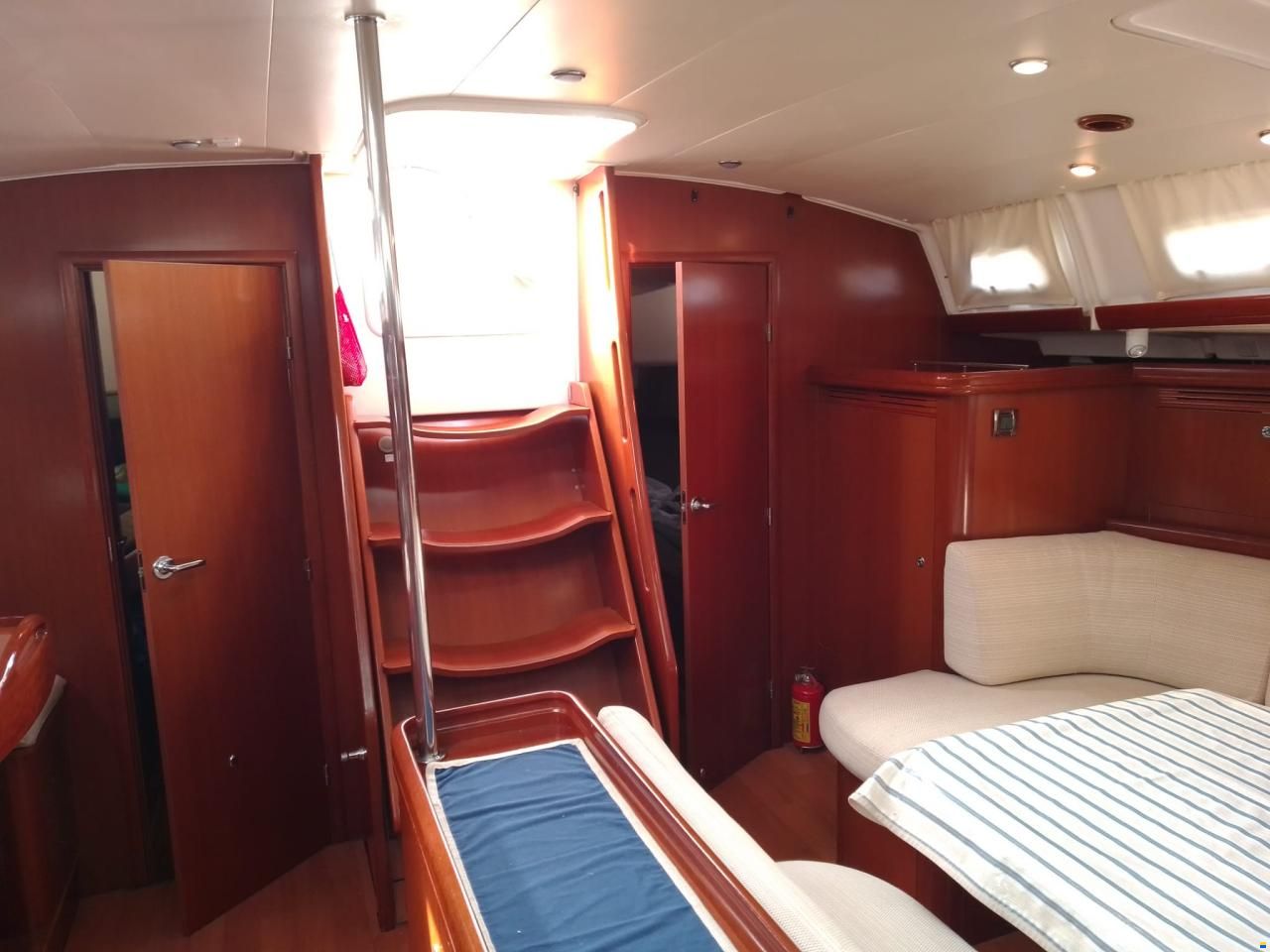 Beneteau Oceanis Clipper 523