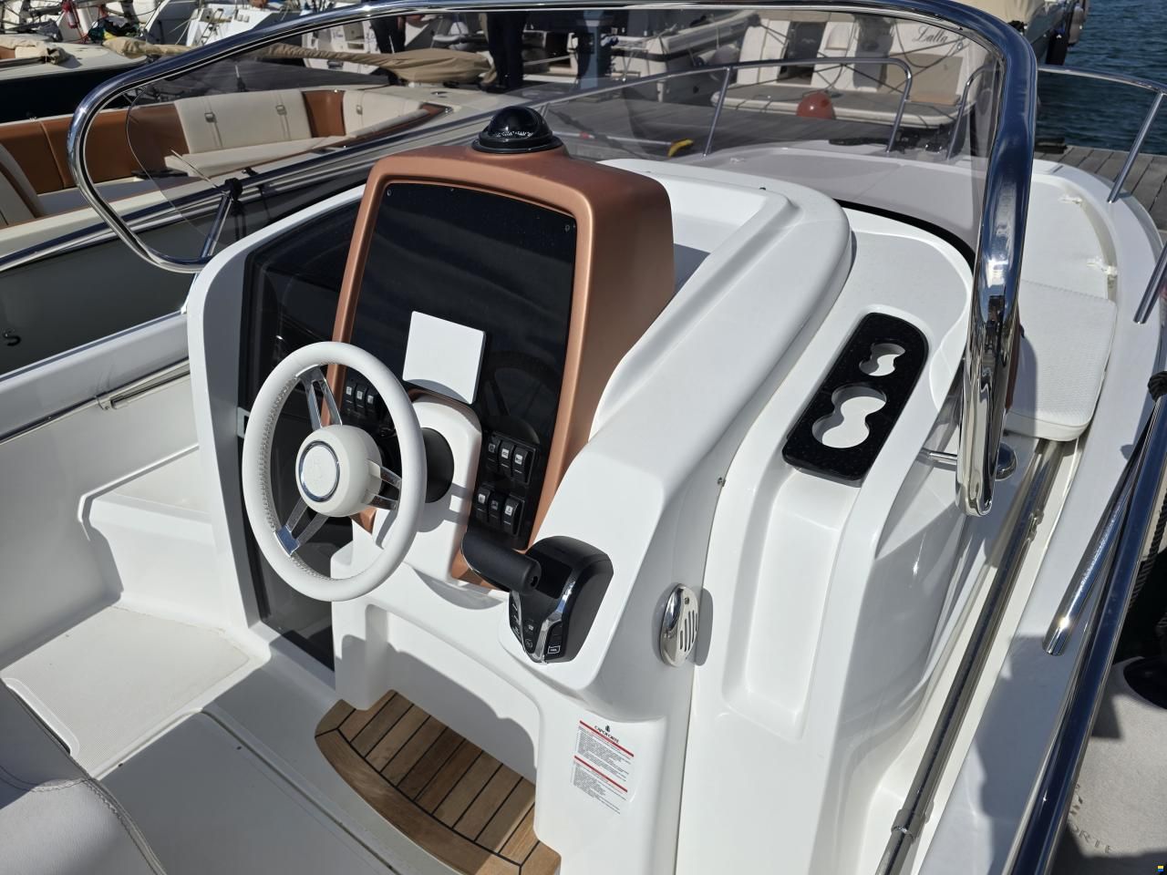 Capoforte by Invictus CX 240