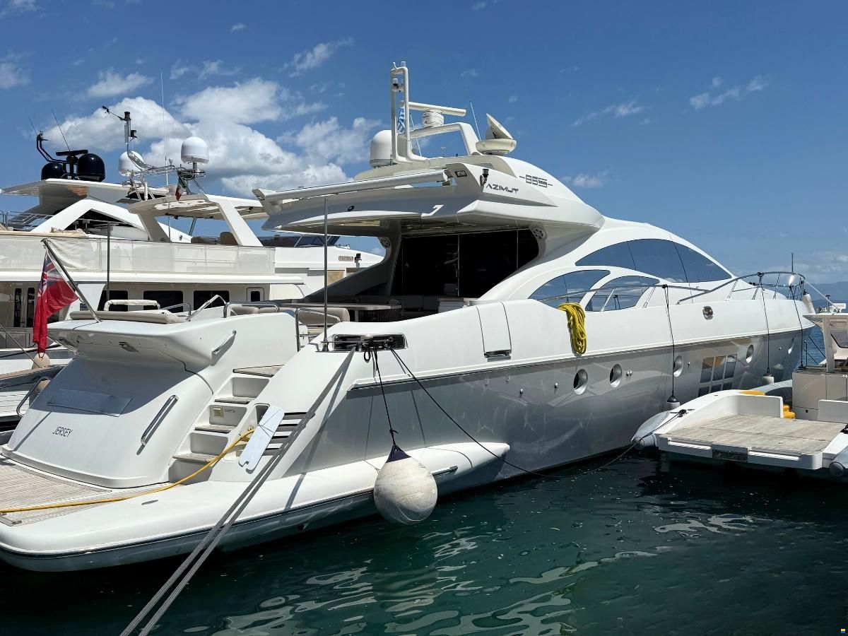Azimut 86s