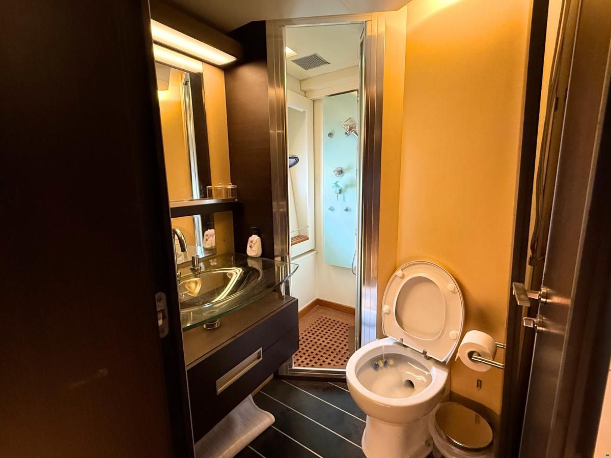 Azimut 86s
