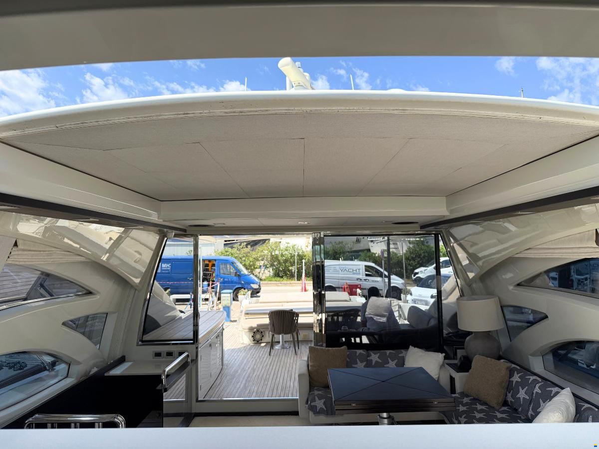 Azimut 86s