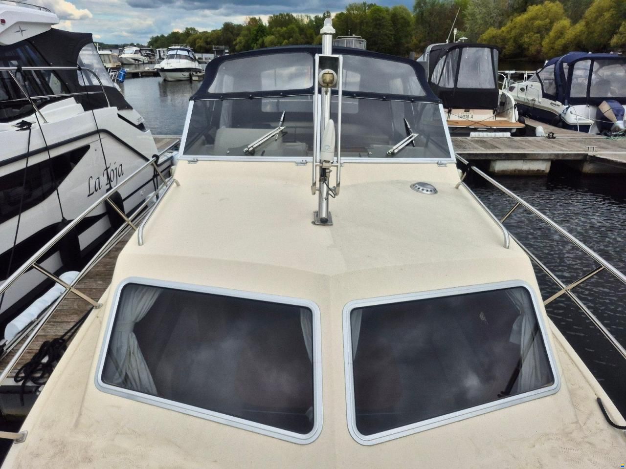 Marco Yachts 860 AK