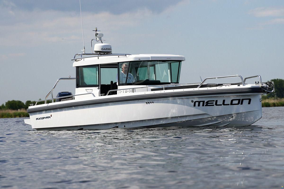 Axopar 28 Cabin