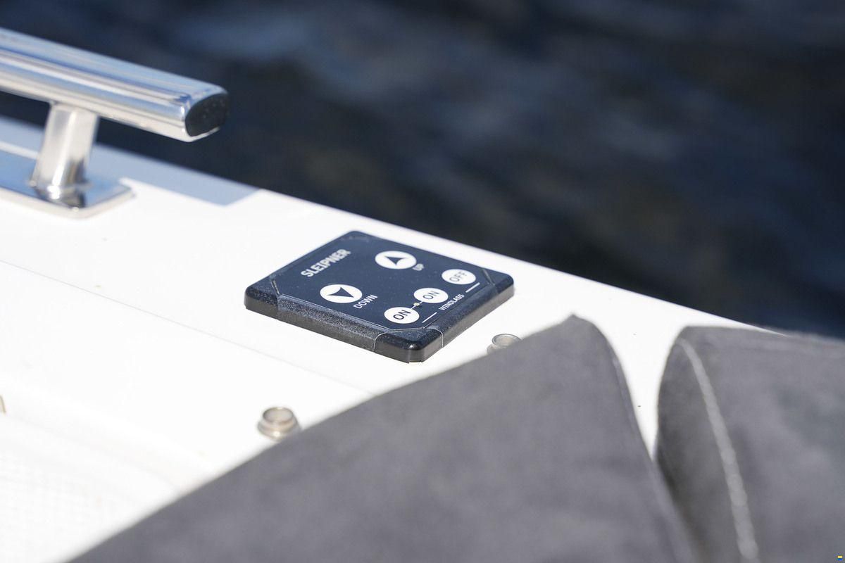 Axopar 28 Cabin