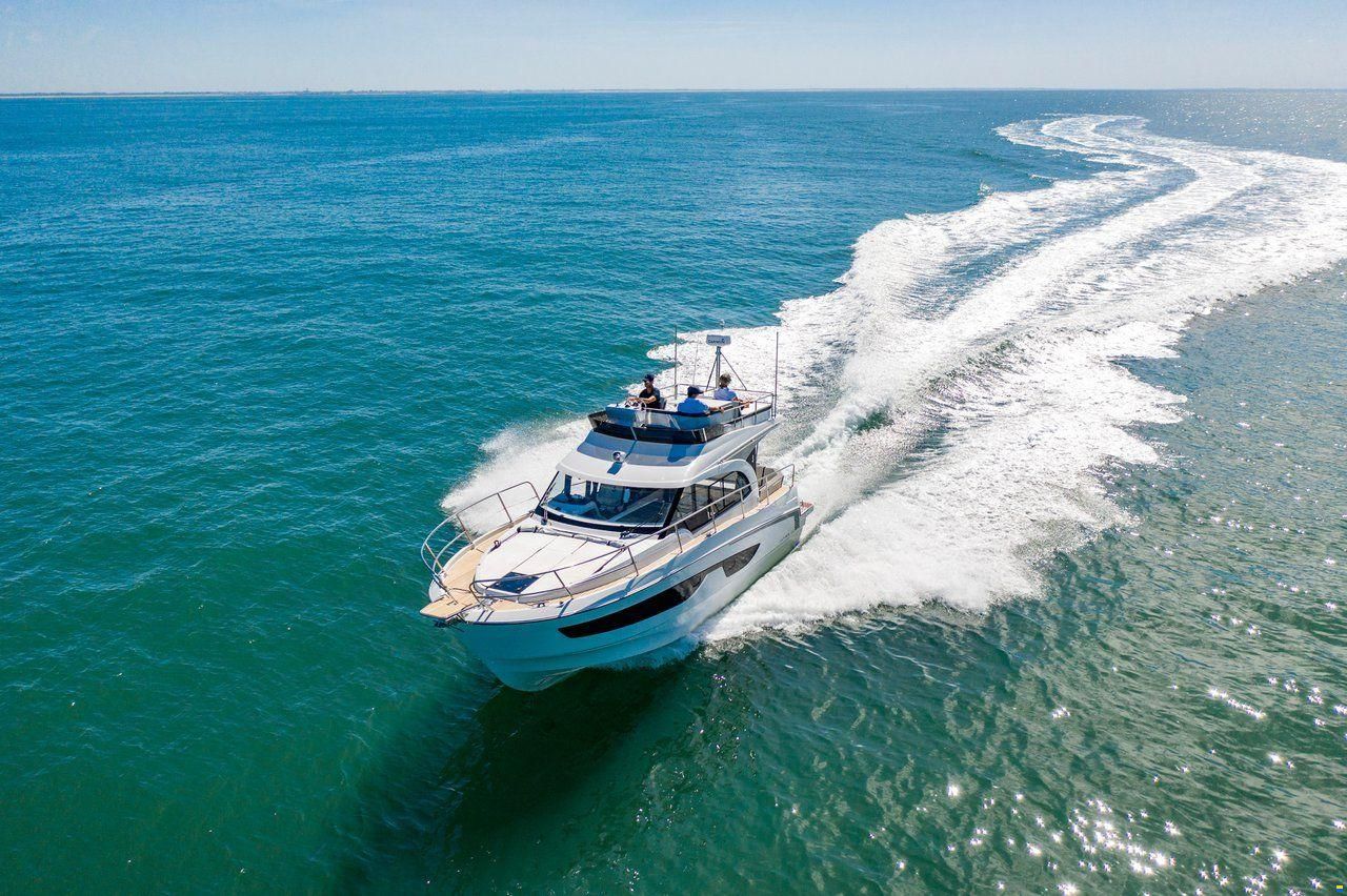 Beneteau Antares 11 Fly