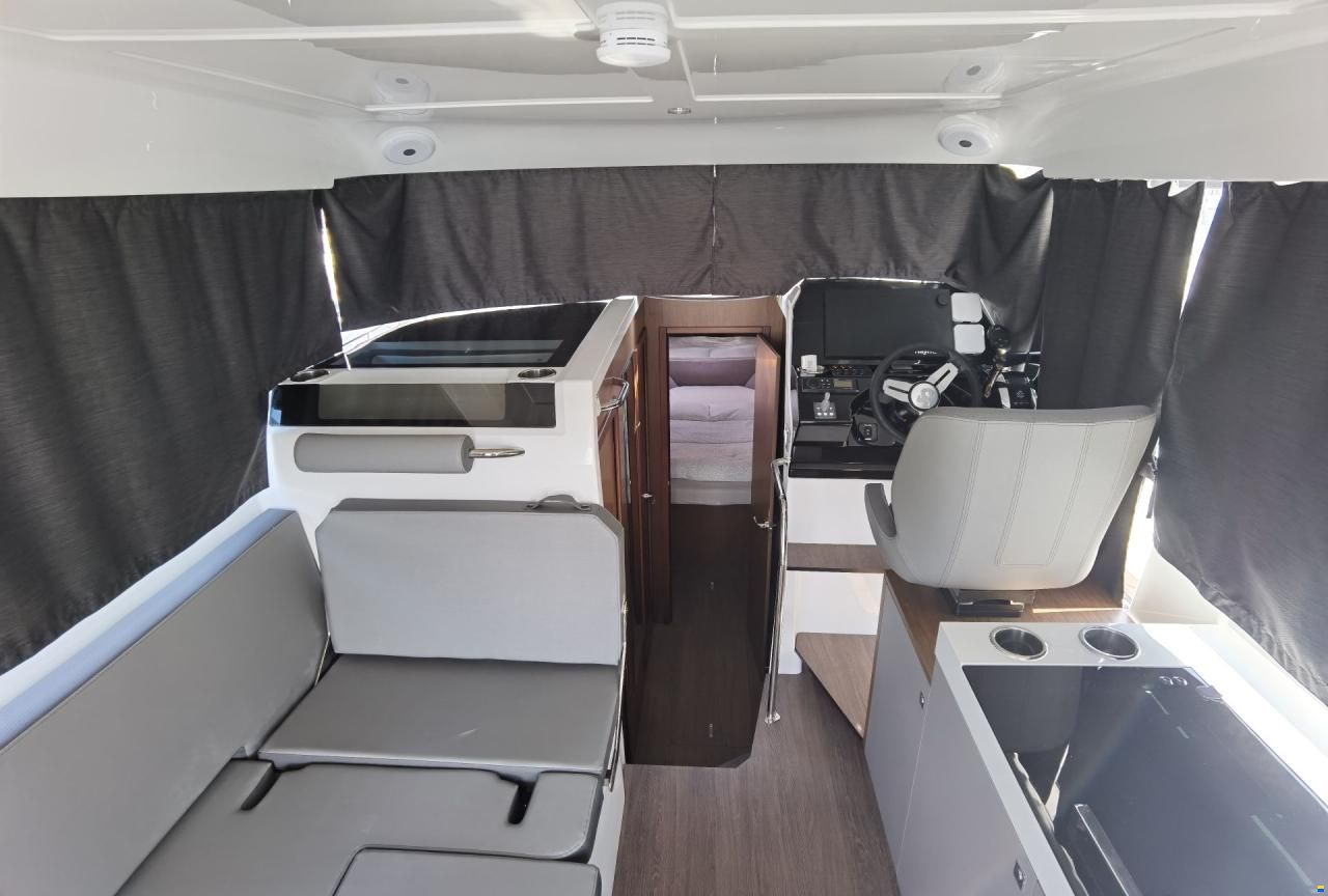 Beneteau Antares 11 Fly