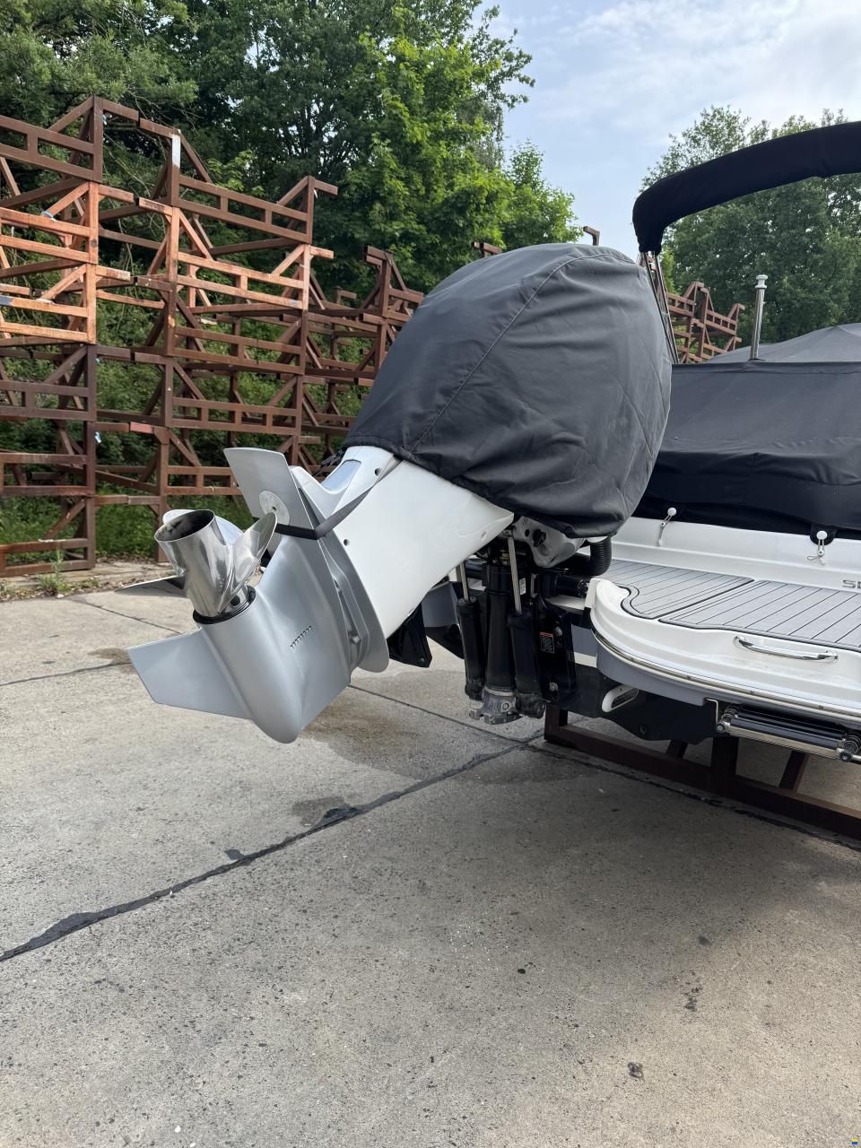 Sea Ray SDX 270 Outboard