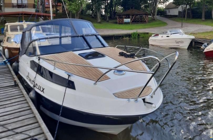 Massiv Boats Cabina 395