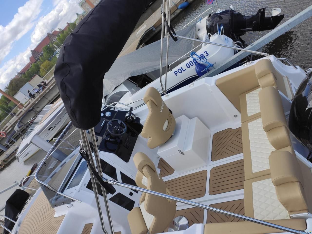 Marine Time QX640 Concept Cruiser