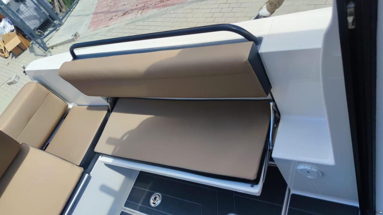 Marine Time QX650 Pilot House