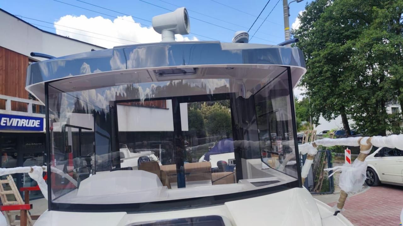 Marine Time QX650 Pilot House