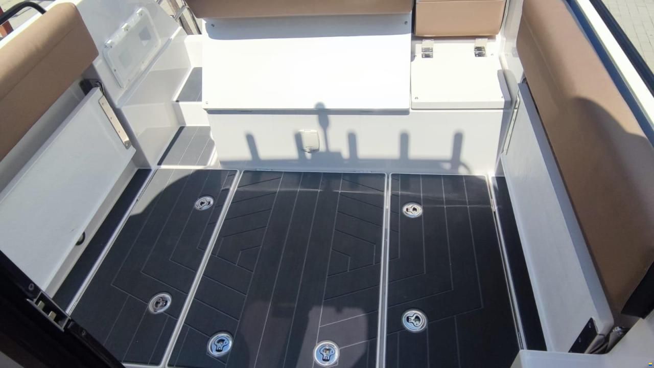 Marine Time QX650 Pilot House