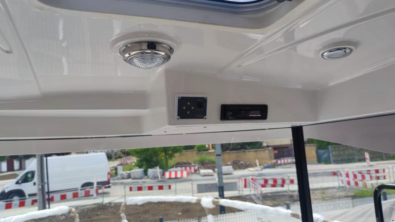 Marine Time QX650 Pilot House