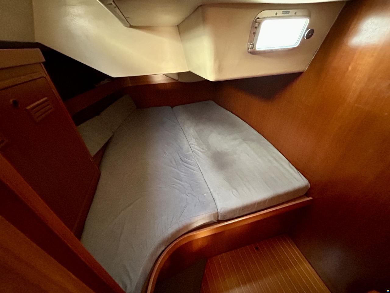 Grand Soleil 42