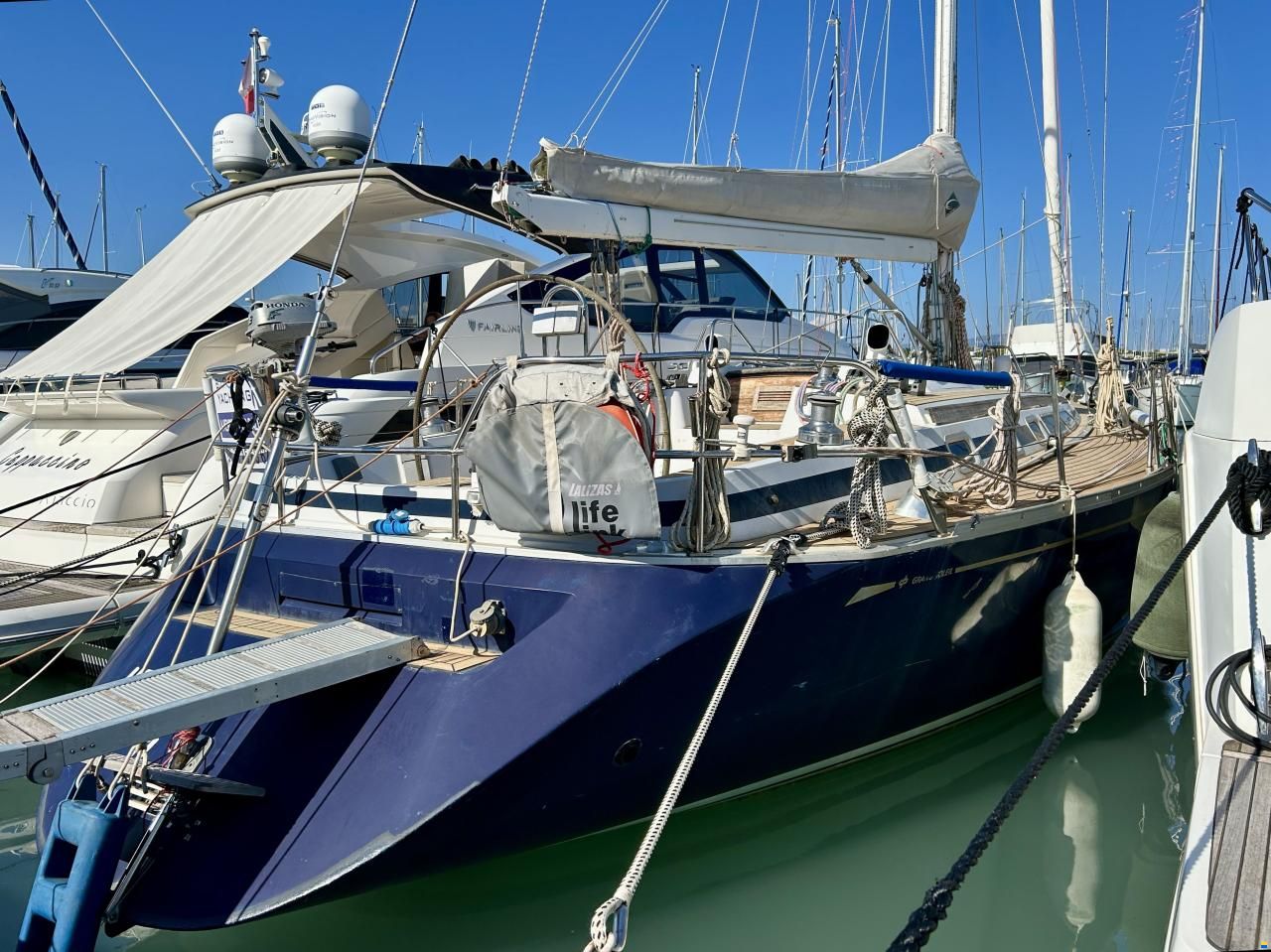 Grand Soleil 42