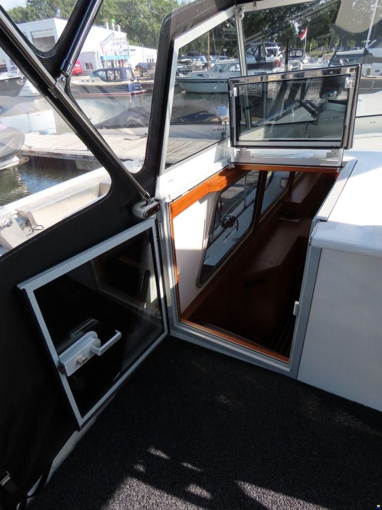 Barkas Consonant 1100 AK