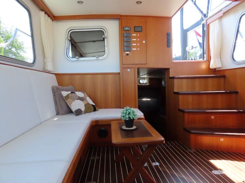 Barkas Consonant 1100 AK