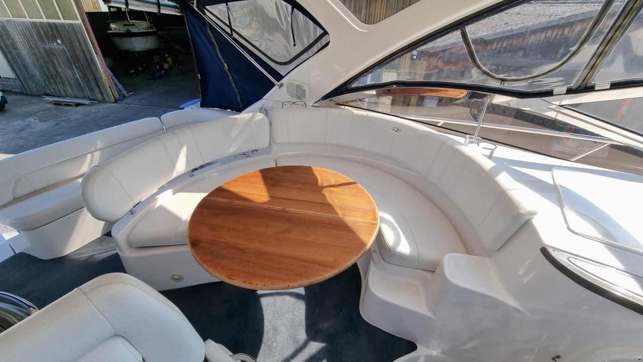 Regal 4060 Commodore