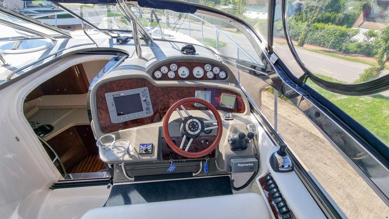 Regal 4060 Commodore