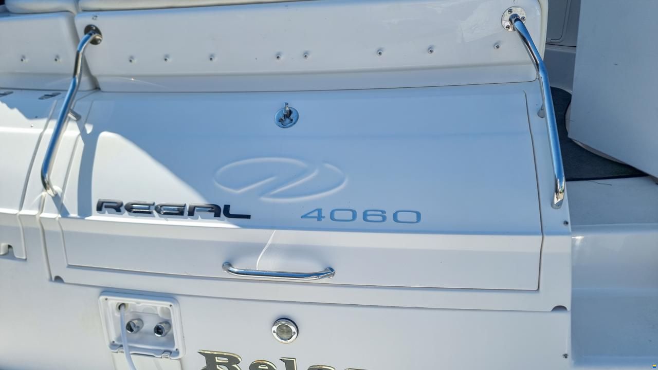 Regal 4060 Commodore