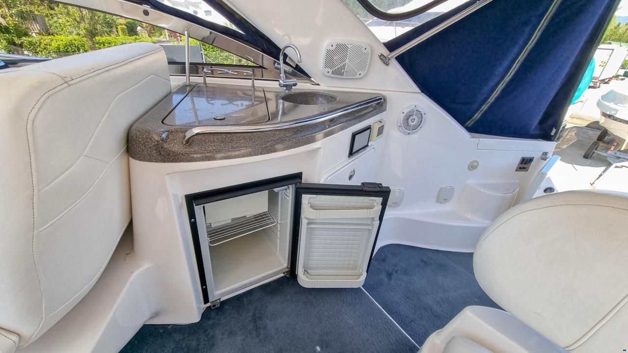 Regal 4060 Commodore