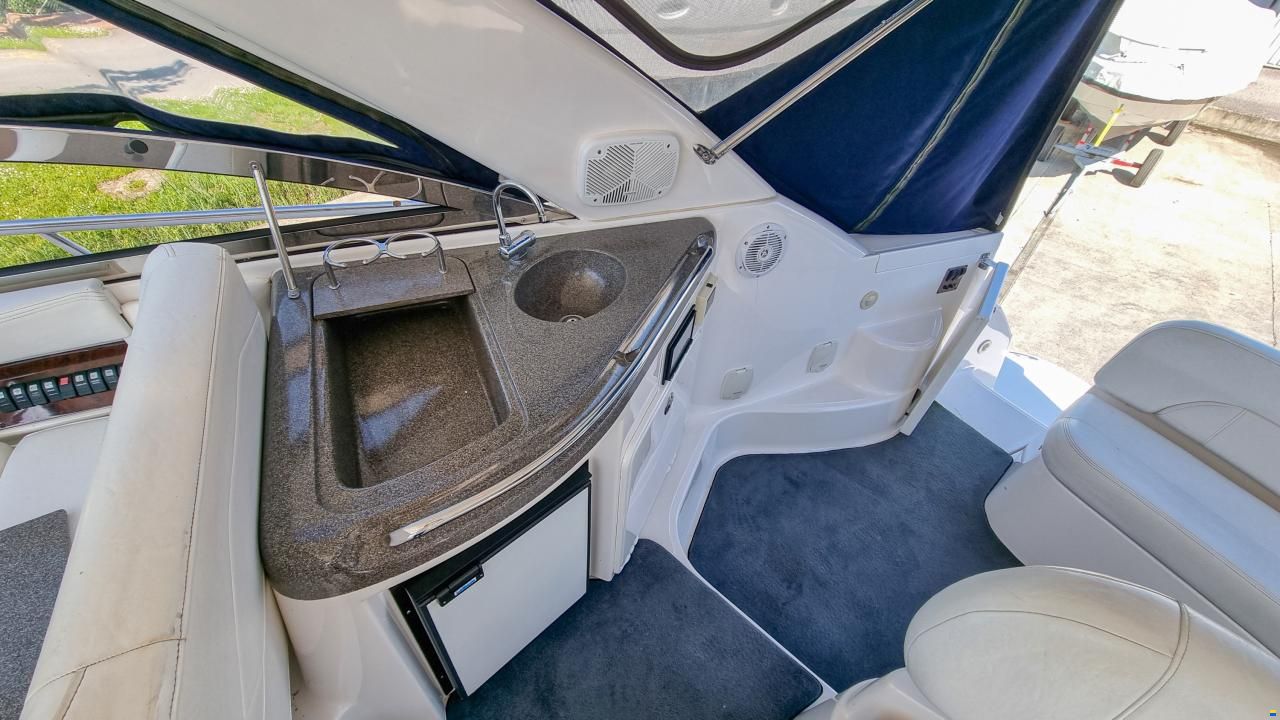 Regal 4060 Commodore