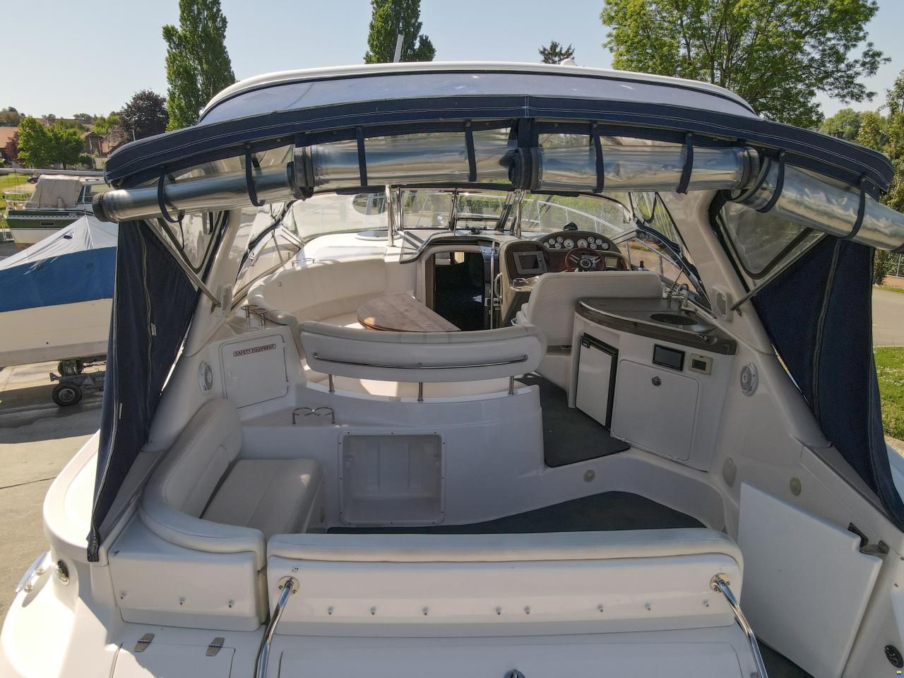 Regal 4060 Commodore