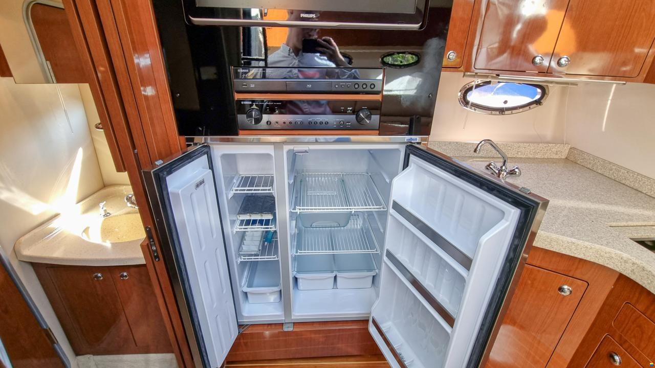 Regal 4060 Commodore