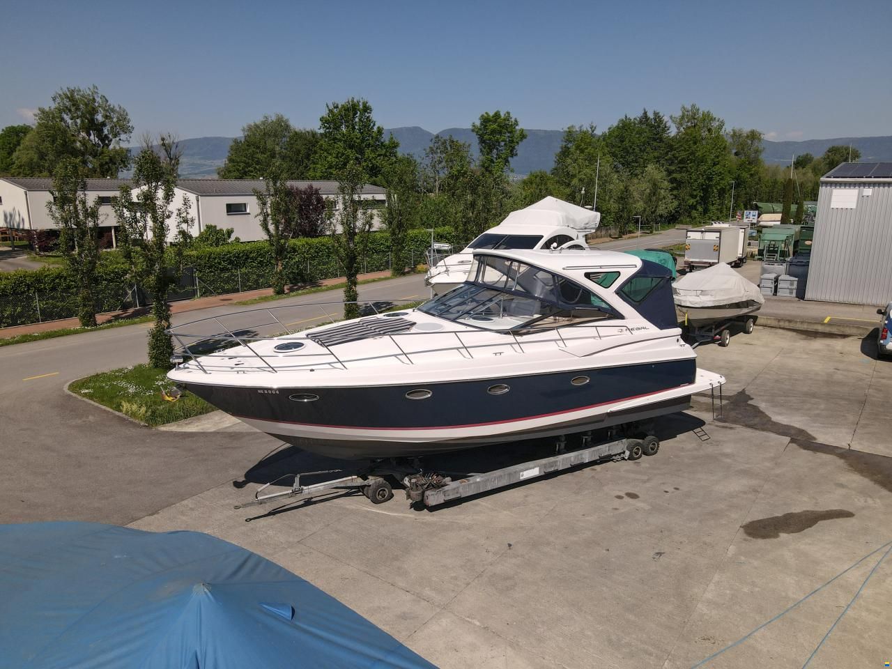 Regal 4060 Commodore