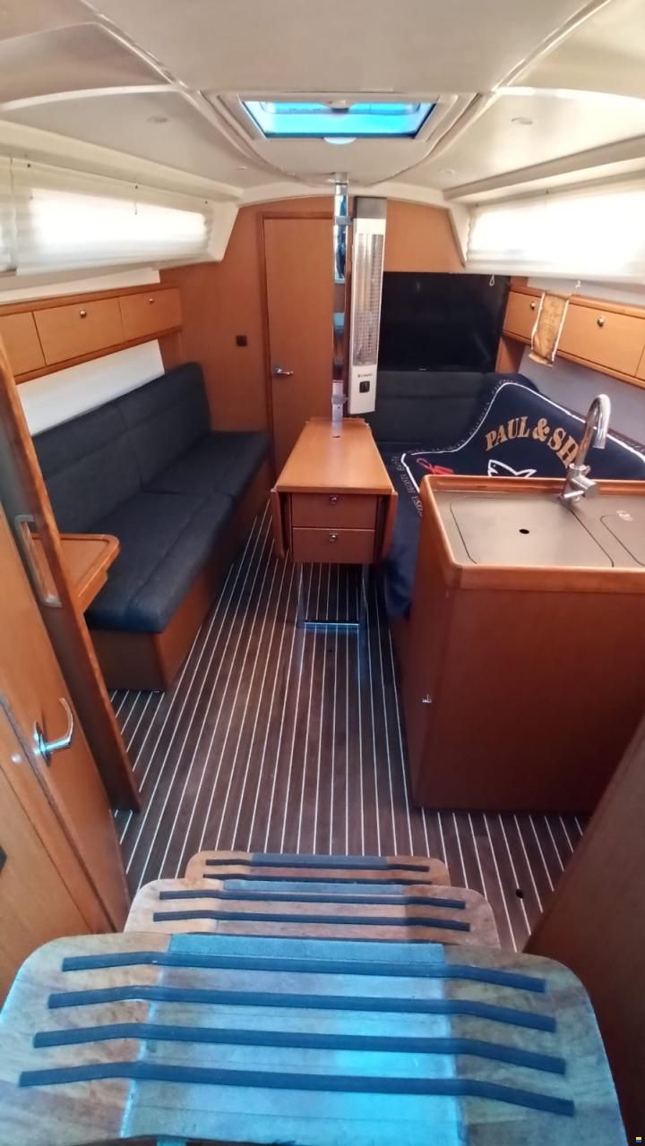 Bavaria Cruiser 33