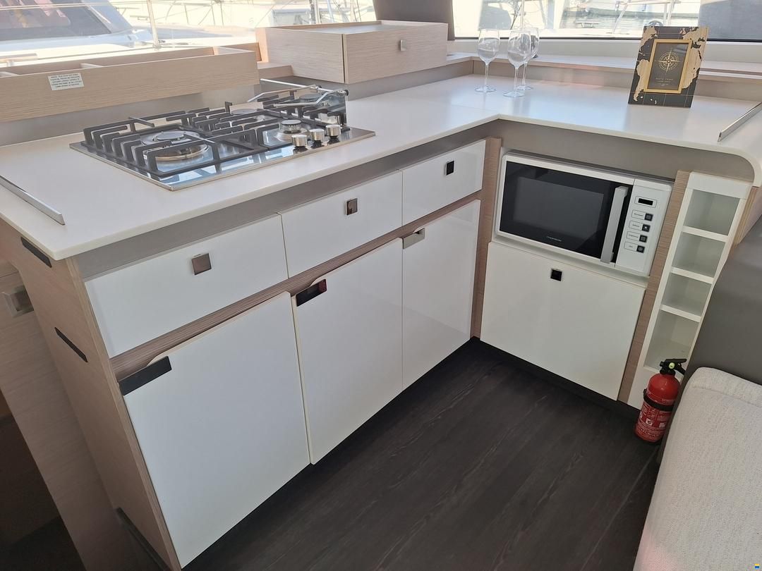 Fountaine Pajot Elba 45
