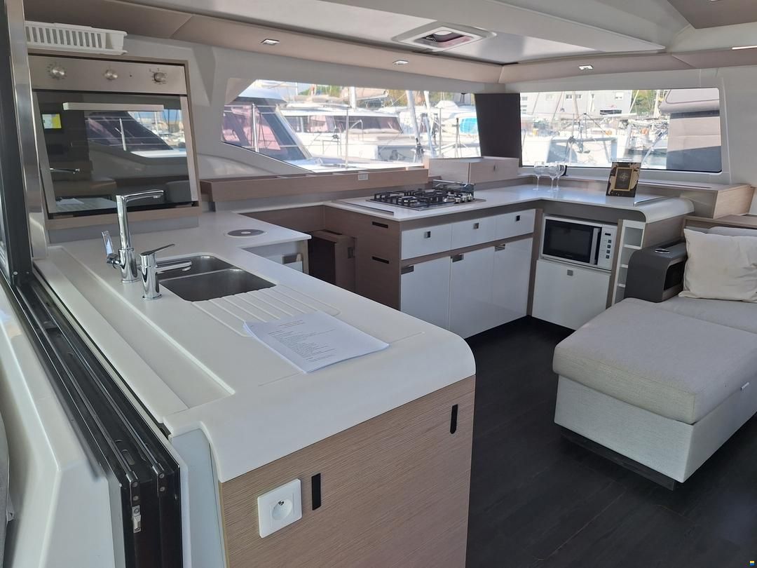 Fountaine Pajot Elba 45