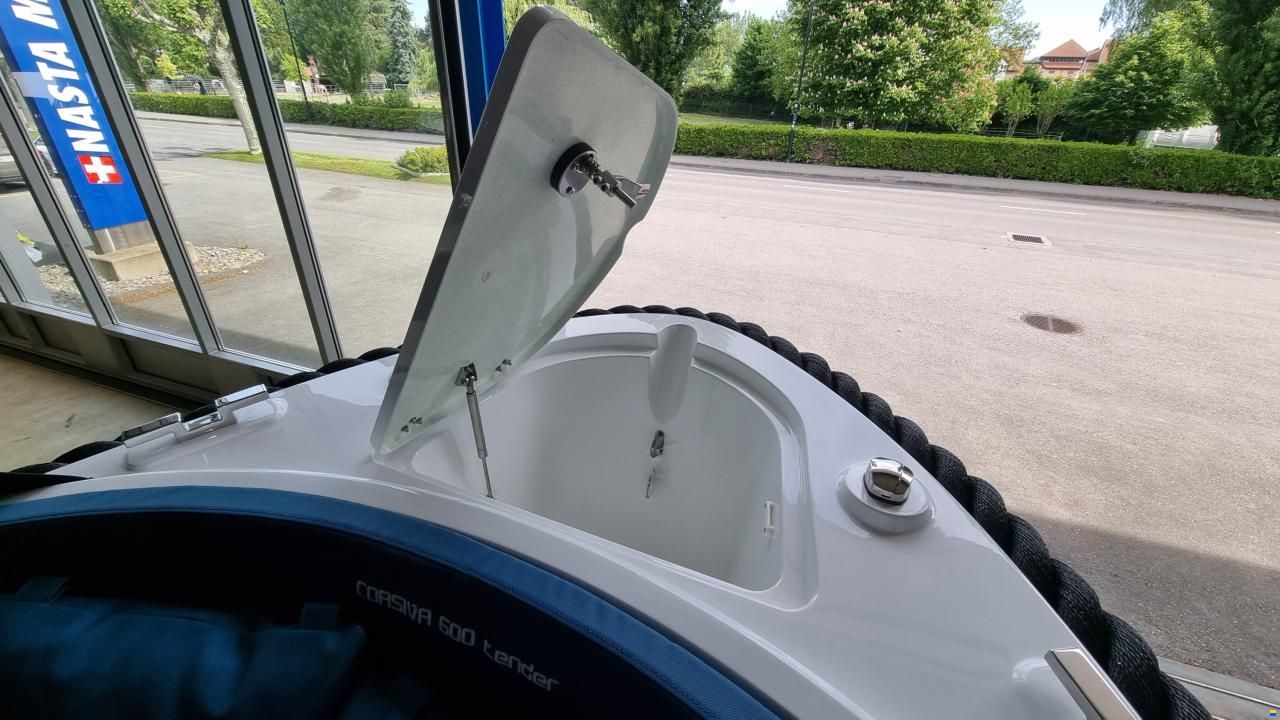 Corsiva 600 Tender
