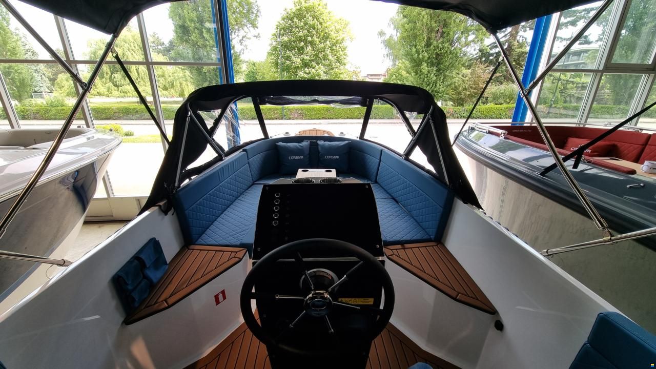 Corsiva 600 Tender