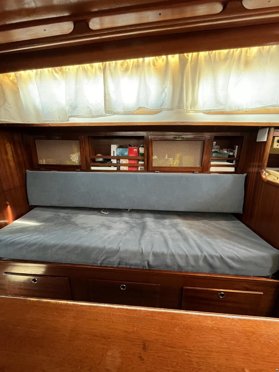 Athena 30