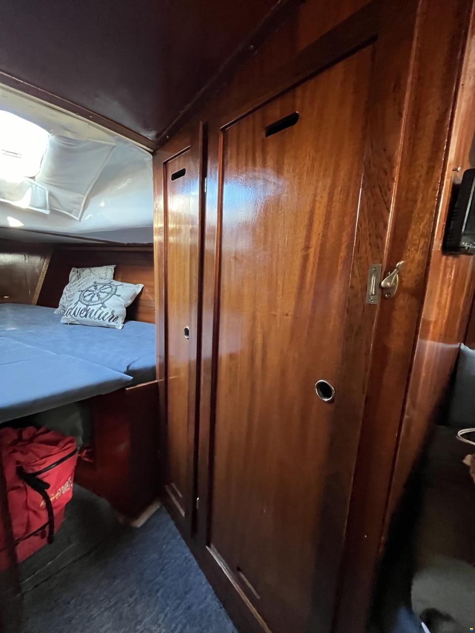 Athena 30
