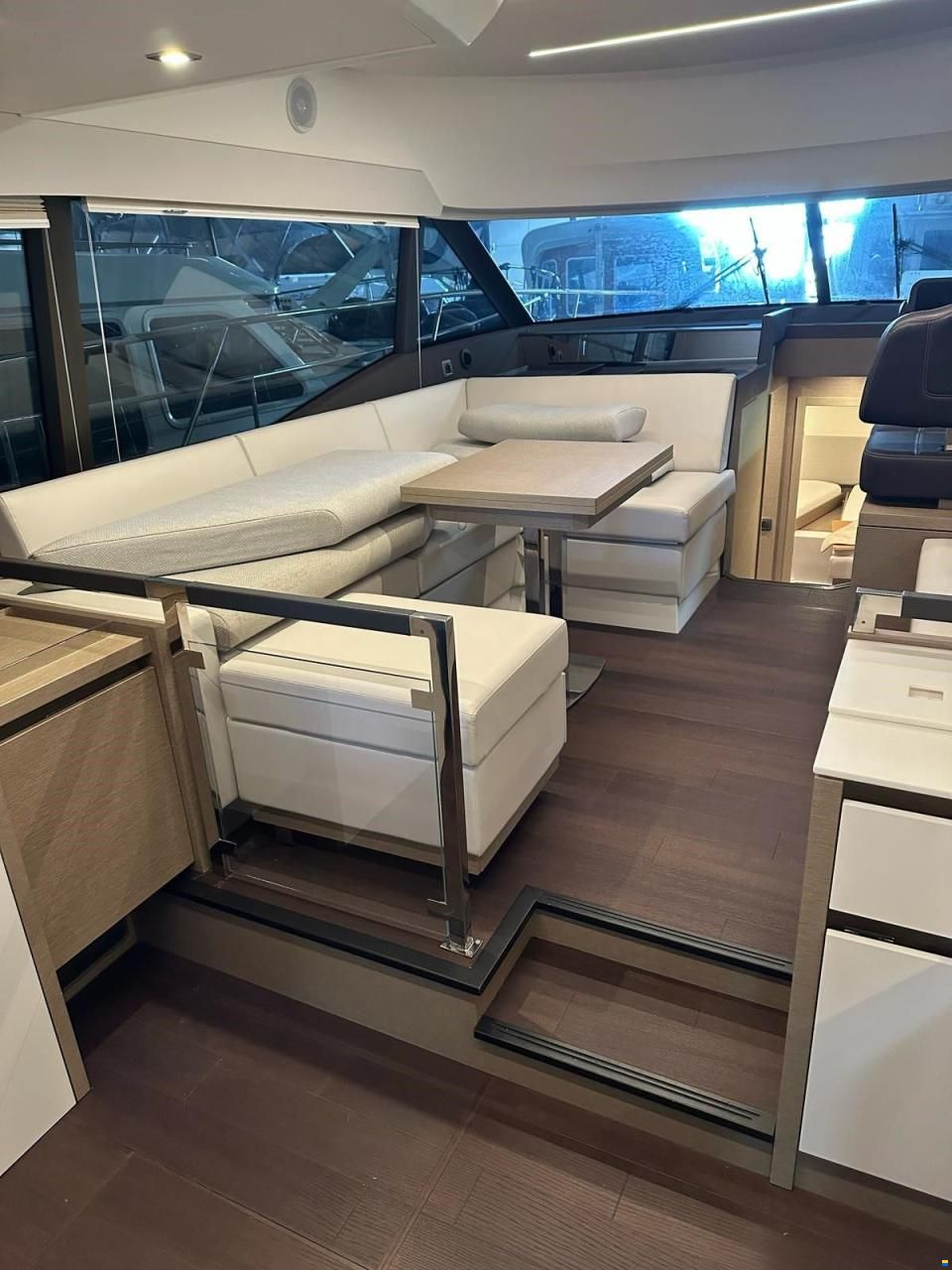 Prestige 460